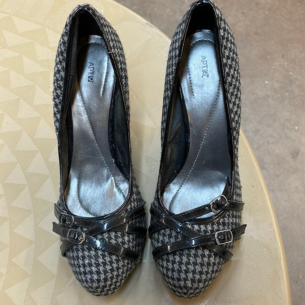 Apt 9 houndstooth 3” heels worn twice, no box